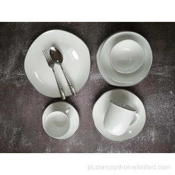 Jantar de porcelana definido com rim prateado